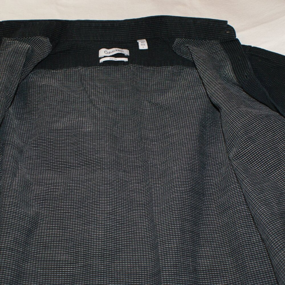 Men's Black with Silver Calvin Klein Slim Fit Button down 161/2 34/35 Shirt
